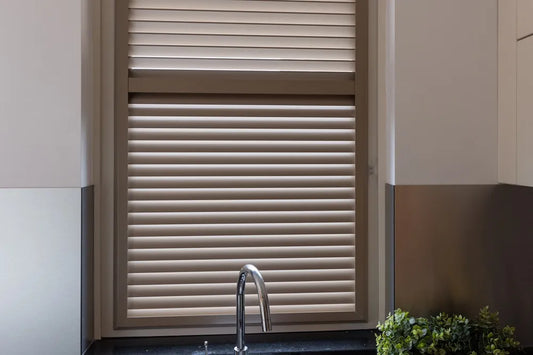 Lamella: Einzigartige Fensterdekoration mit Charakter
