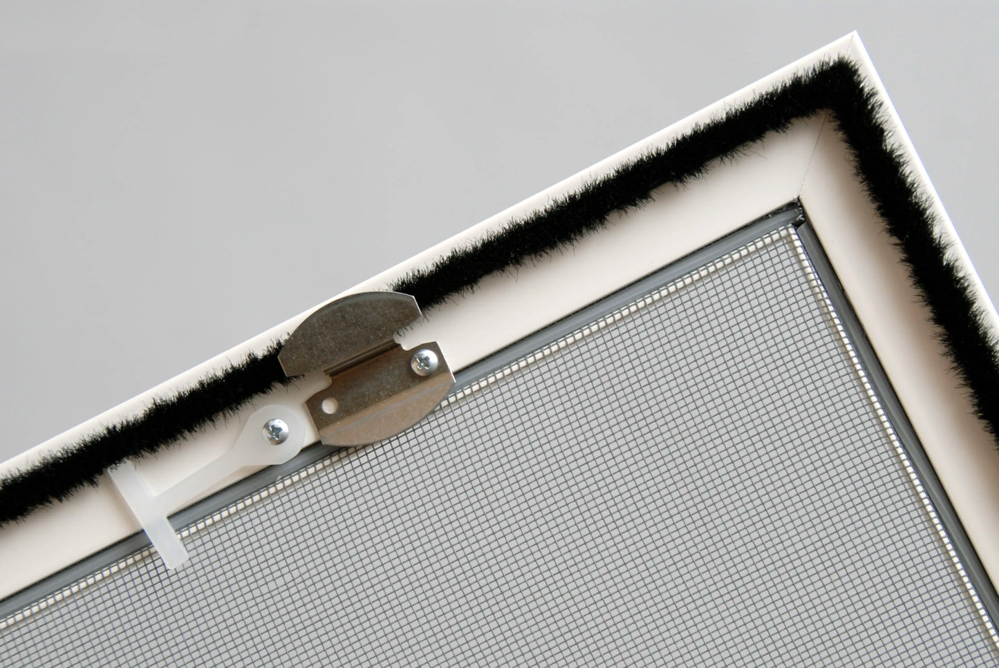 Klemhor met de borstel aan de binnenzijde zoals bij op de dag montage