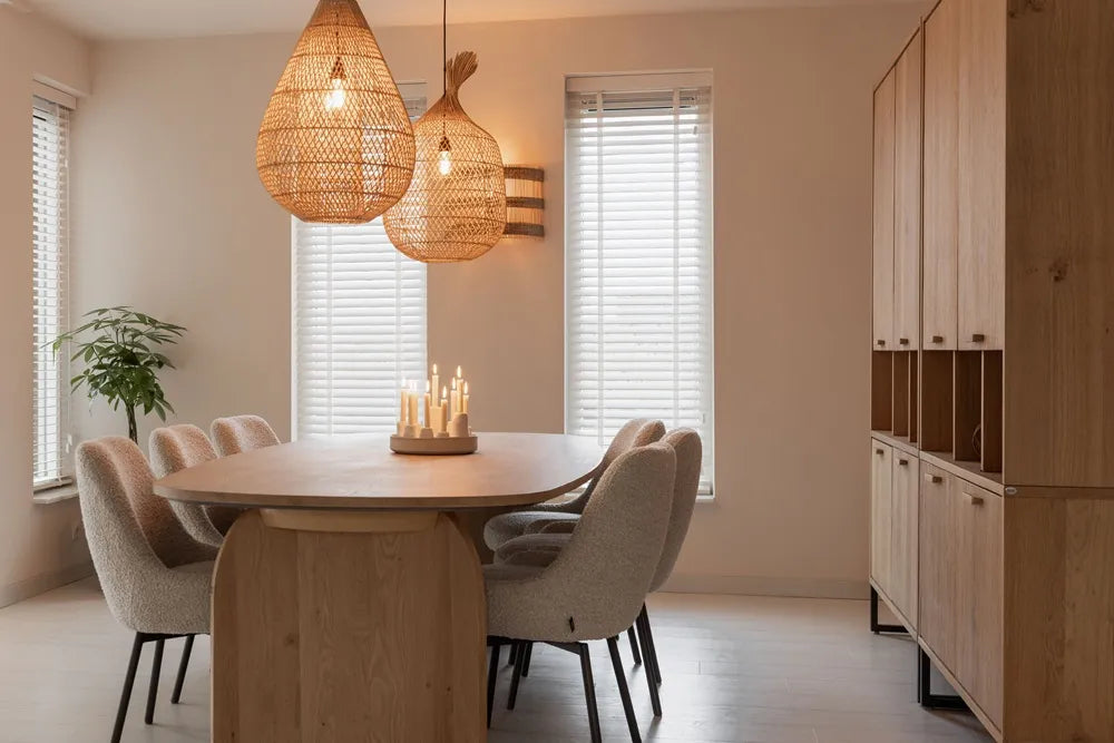 Sfeerbeeld Houten jaloezie vrijhangend wit in eetkamer