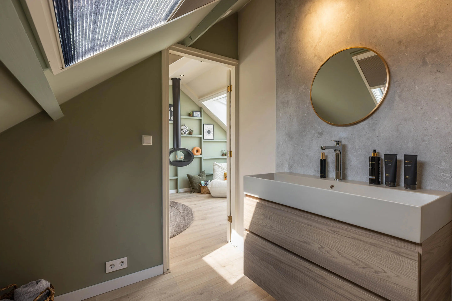 Supplente bij dakraam in badkamer